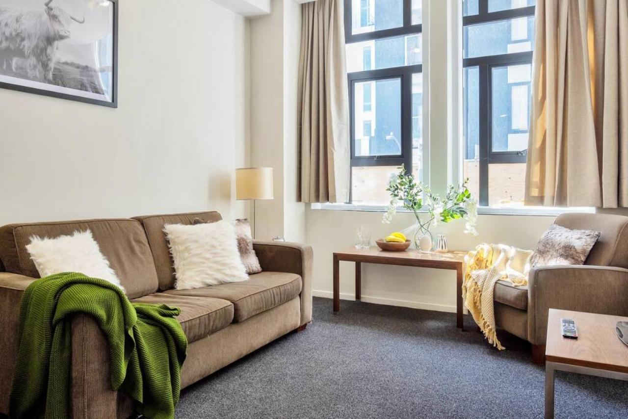 Urban Deco Apartment On Queen Street Окленд Экстерьер фото